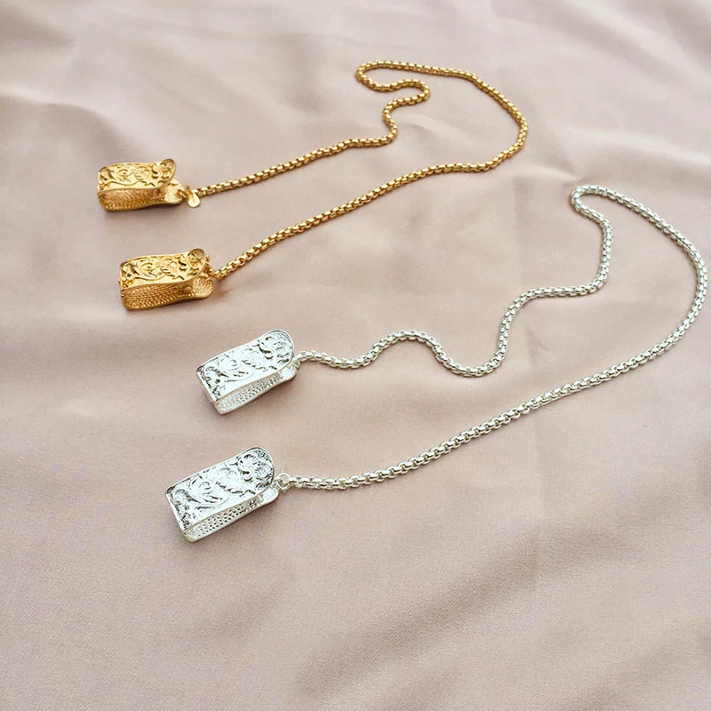 

2pcs Suit Holder Neck Flexible Napkin Clip Strap for Elderly Adult Gold Sliver Shine Jewelry Necklace Clamp Kitchen Accessories