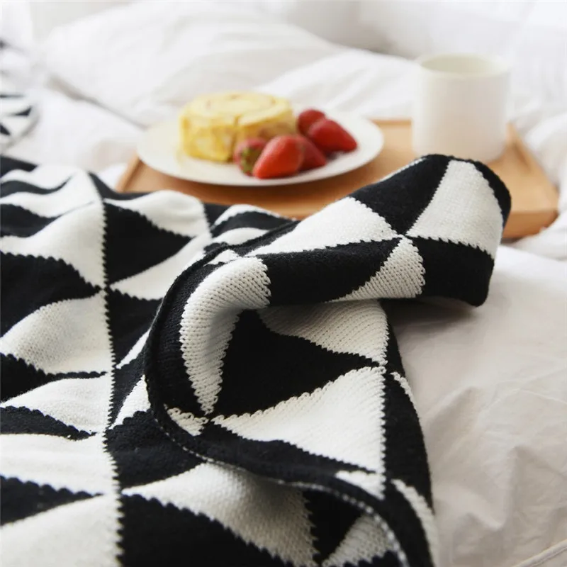 2017-New-arrival-100-cotton-handmade-high-quality-soft-sofa-bed-knitted-blanket-for-summer-yellow (4)