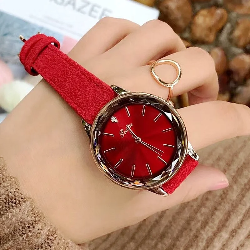 

Dropshipping Hot Fur Leather Strap Fashion Women's Watch Big Red Female Watch Trend Personality Ladies Watch relojes para mujer