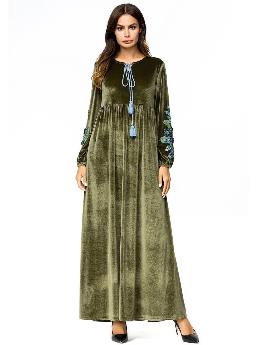 

Elegant Embroidery Velvet Abaya Muslim Maxi Dress Chic Floral Long Robes Kimono Loose Ramadan Middle East Arab Islamic Clothing
