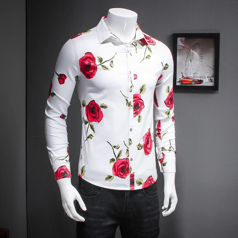camisa negra con rosas rojas hombre