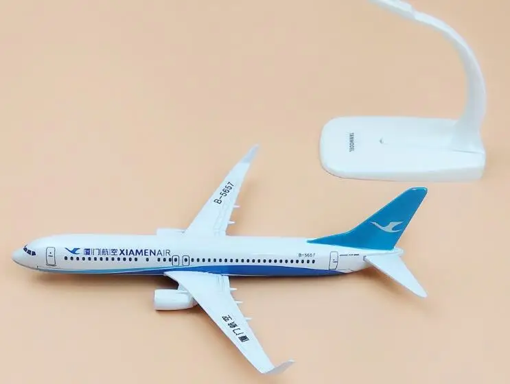 Сплав металла Китай Xiamen Air B737 авиакомпания модель самолета XiamenAir Boeing 737 модель самолета Детские Подарки 16 см