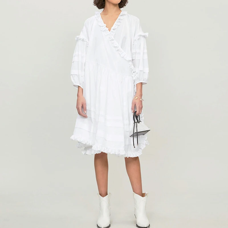 [EAM] Новое весенне-летнее Плиссированное Свободное платье с v-образным вырезом, рукавом три четверти, с белыми оборками, Женская мода JX769
