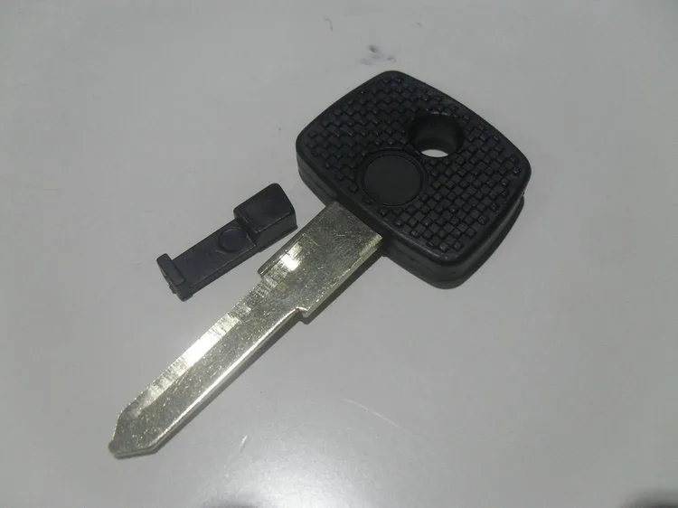 Benz transponder key shell(Right Blade) HU72  (5)11