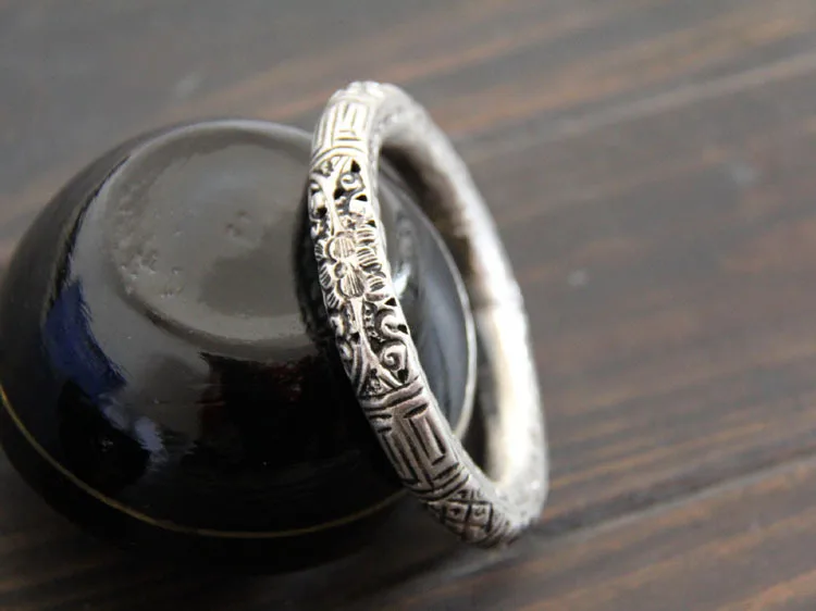 

Miao silver carving simple closed bell fashionable fashionable luck bracelet