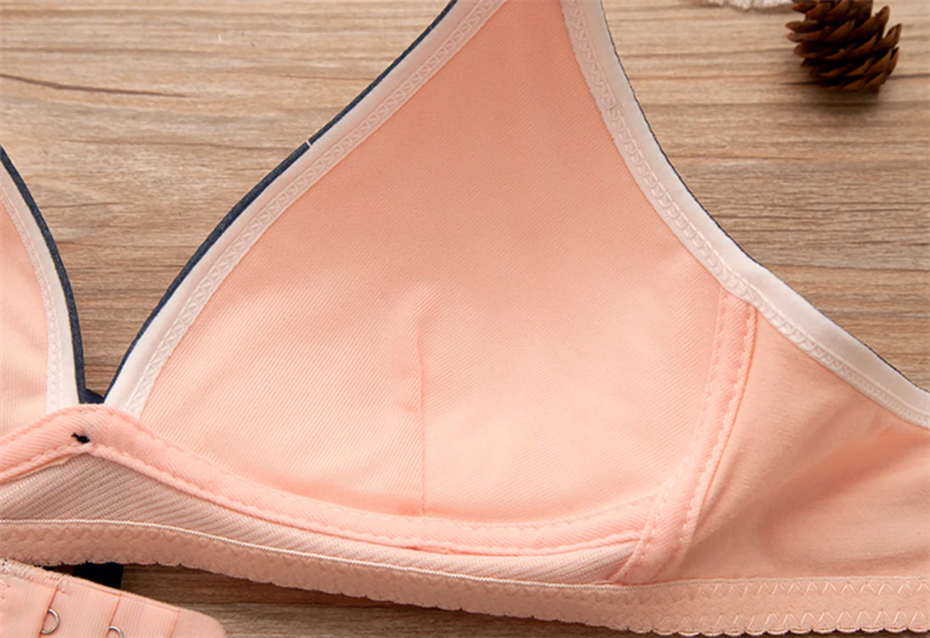 sorority-small-breast-teen