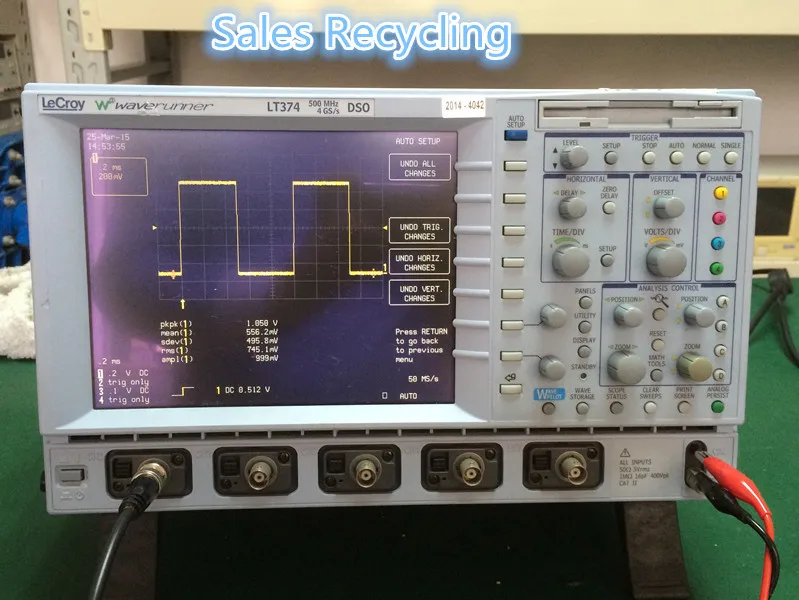 LeCroy LT374 digital oscilloscope 500MHZ 4GS / S LT374M four channel