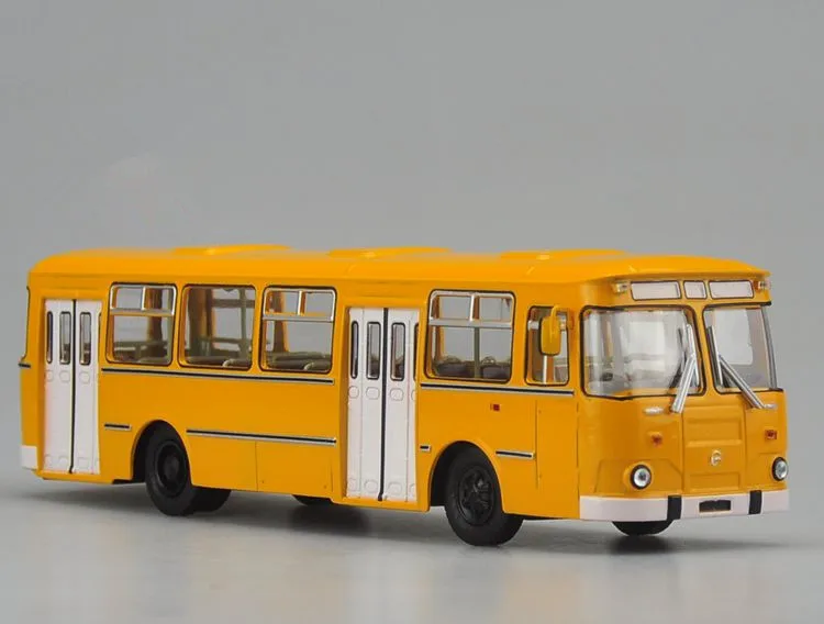 677 м модель автобуса, 1:43 сплав 677 м автобус, высокая Игрушечная машина, высококачественная коллекционная модель - Цвет: Цвет: желтый