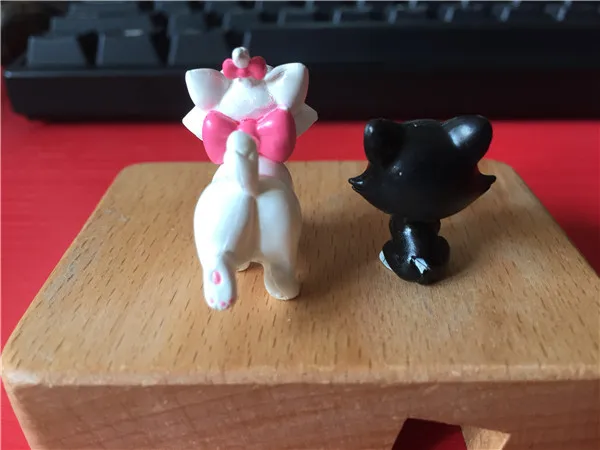 Cute Cats Marie Figaro mini figures pvc toys 2pcs - Marie and Figaro 3