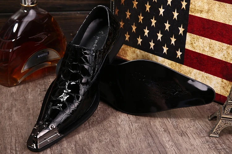 Spring summer black patent leather mens pointed toe dress