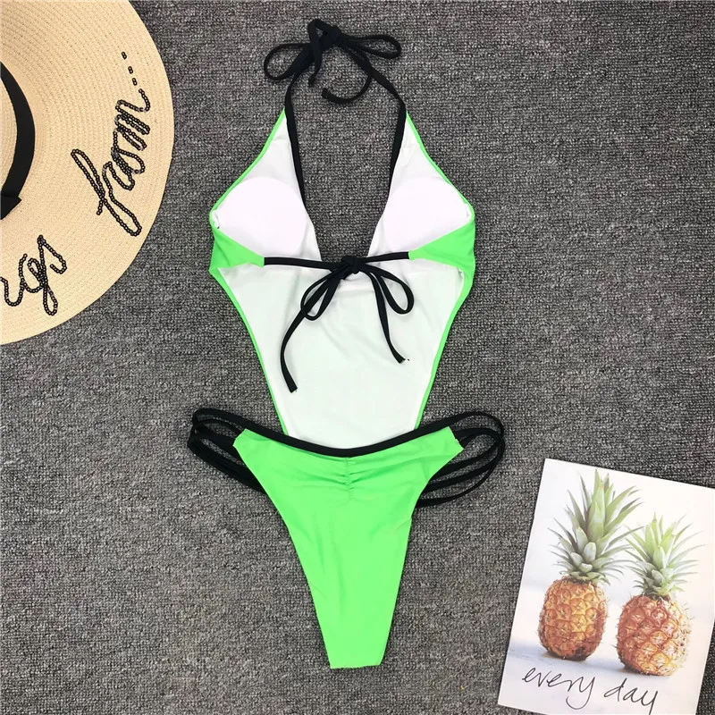 10908303244_939812669_副本