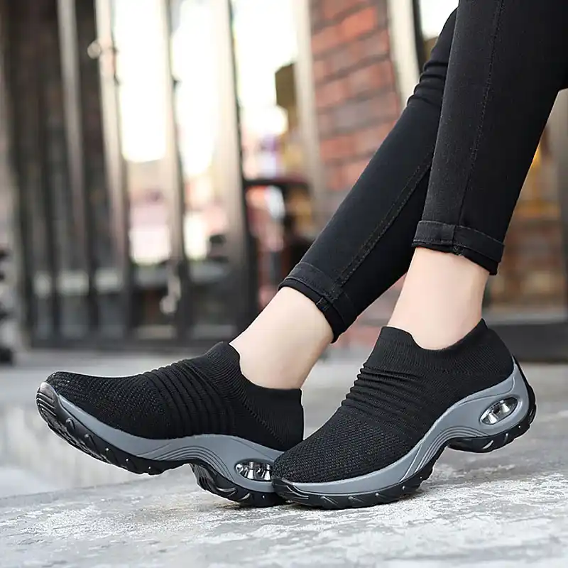 all black casual sneakers womens