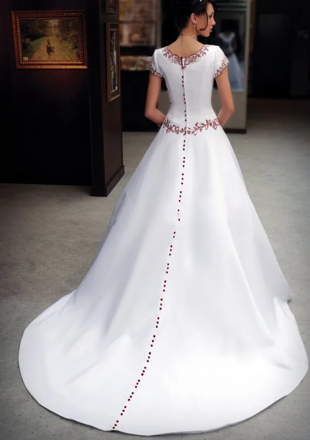 Винтаж красный и белый бальное платье скромное свадебное платье с короткие рукава, отделка бисером вышивка Готический красочные свадебные платья