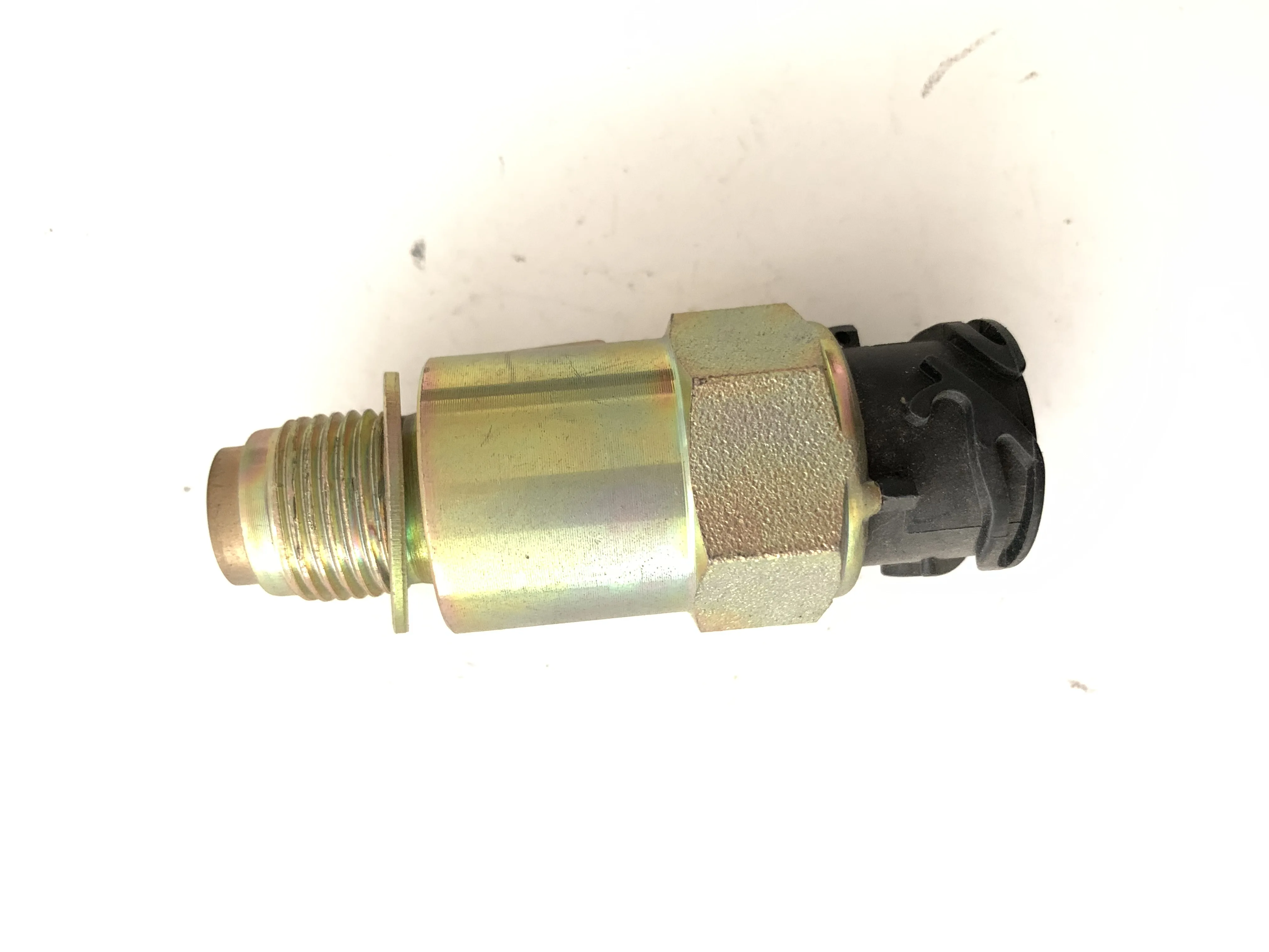 

1 year warranty brand new Speed Sensor 5801347369 130302 0751 for IVECO
