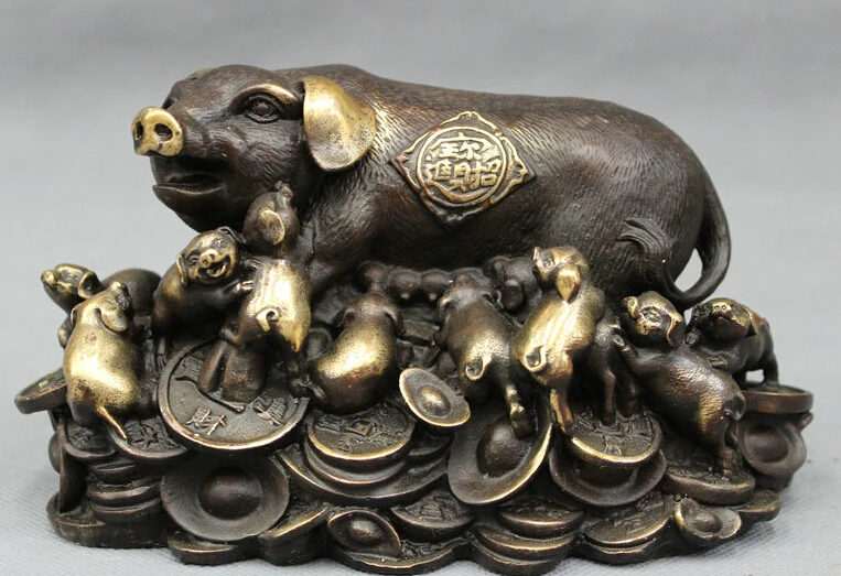 

JP S0610 Folk Chinese Pure Bronze Gilt Year Zodiac Pig Porket On YuanBao Coin Statue B0403