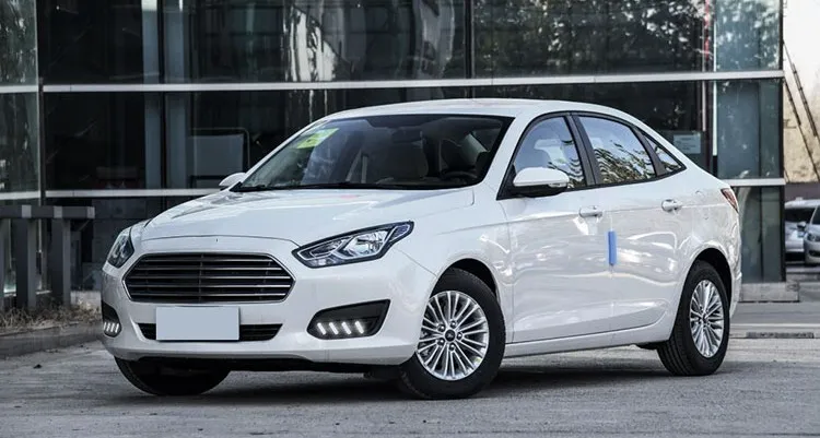 EOsuns led drl дневные ходовые огни для Ford Escort с движущимися желтыми поворотниками и синий Ночной свет для бега