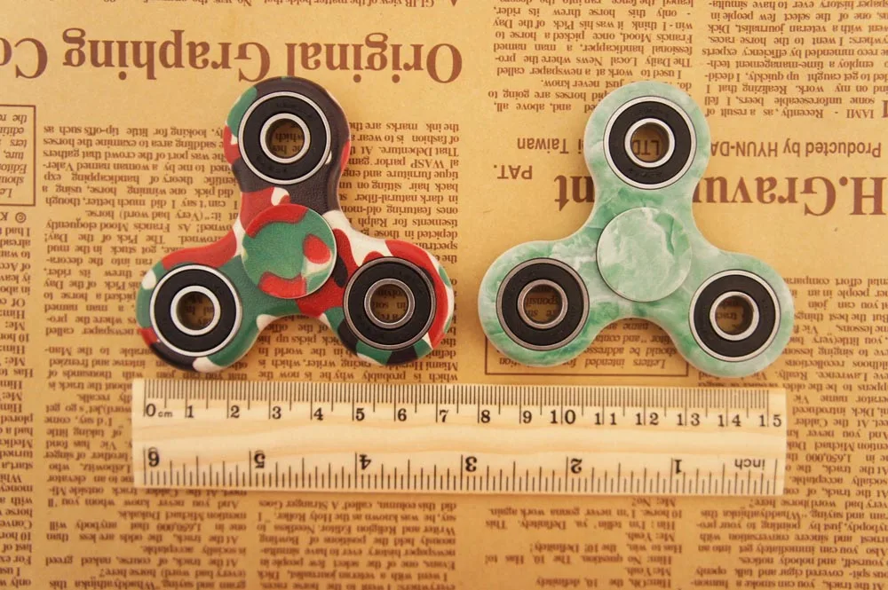 Tri Spinner ручной Спиннер игрушки Камуфляж пластик Fidget Hand tri-spinner палец снимает стресс подарок для детей взрослые дети игрушки