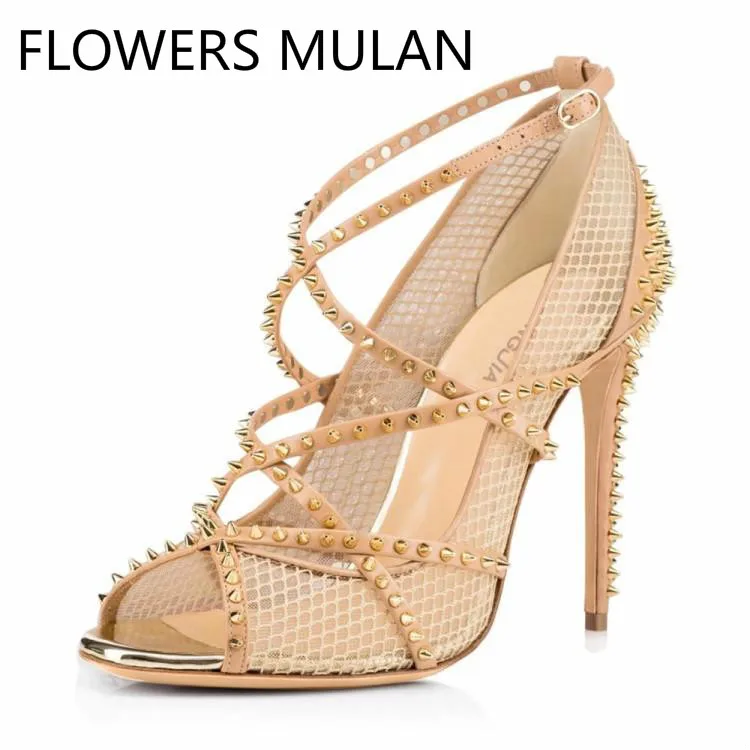 

Luxury Brand Designers Beige Black Mesh Upper Women Sandals Peep Toe Slip On Womens Pumps Spiked Rivets High Heels Stilettos