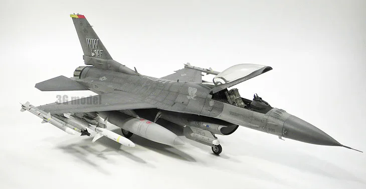 1/48 нам F-16CJ Истребитель модель собранные Самолеты Модель 61098