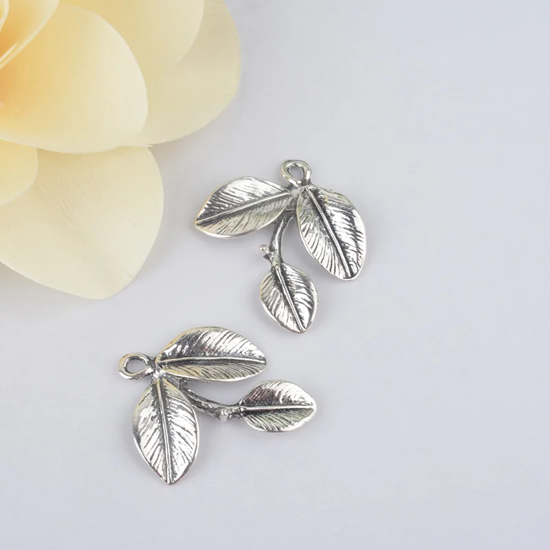 

6PCS 23*23MM Antique Bronze Leaves Tree leaf Charms Pendants Diy Jewelry Findings Accessories Wholesale