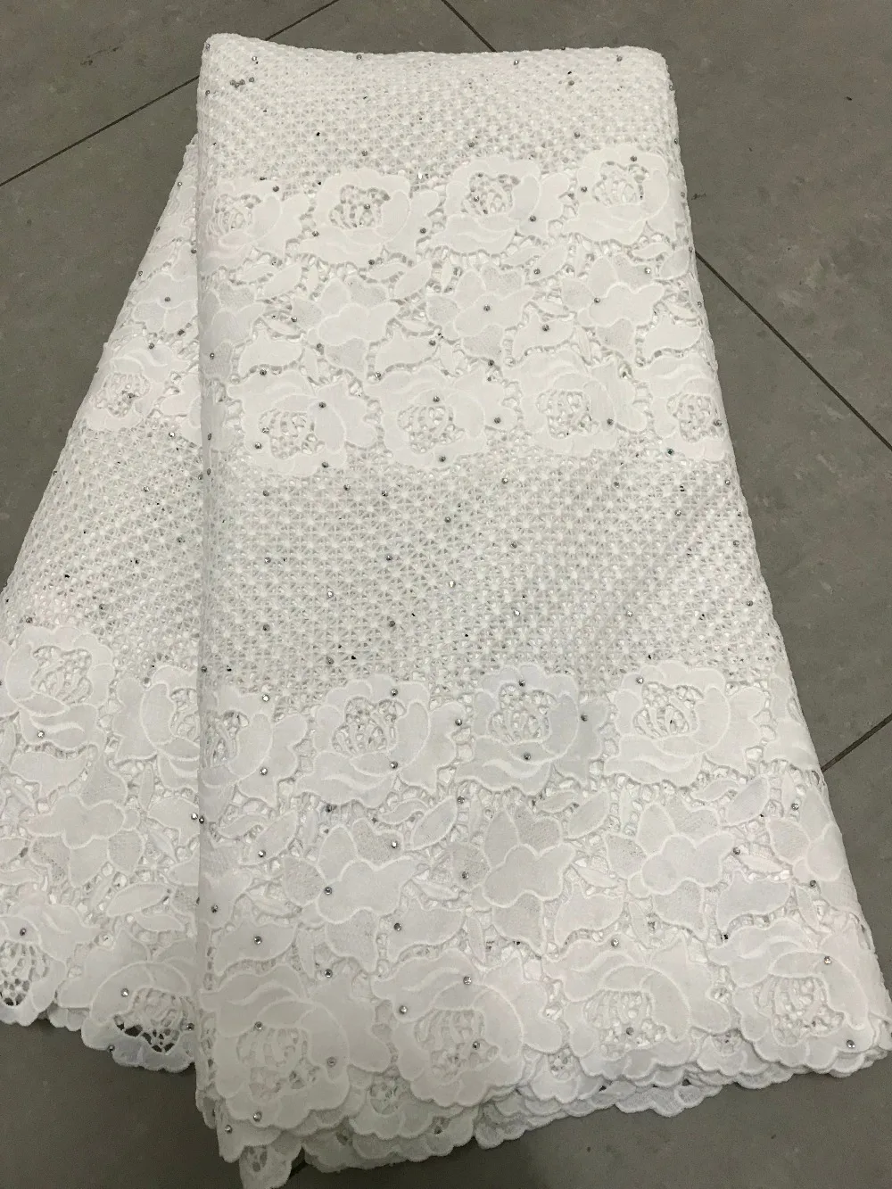 

Newest African Lace Fabric 5 Yard High Quality Cord Lace Water Soluble Nigerian Lace Fabric For Bride Wedding