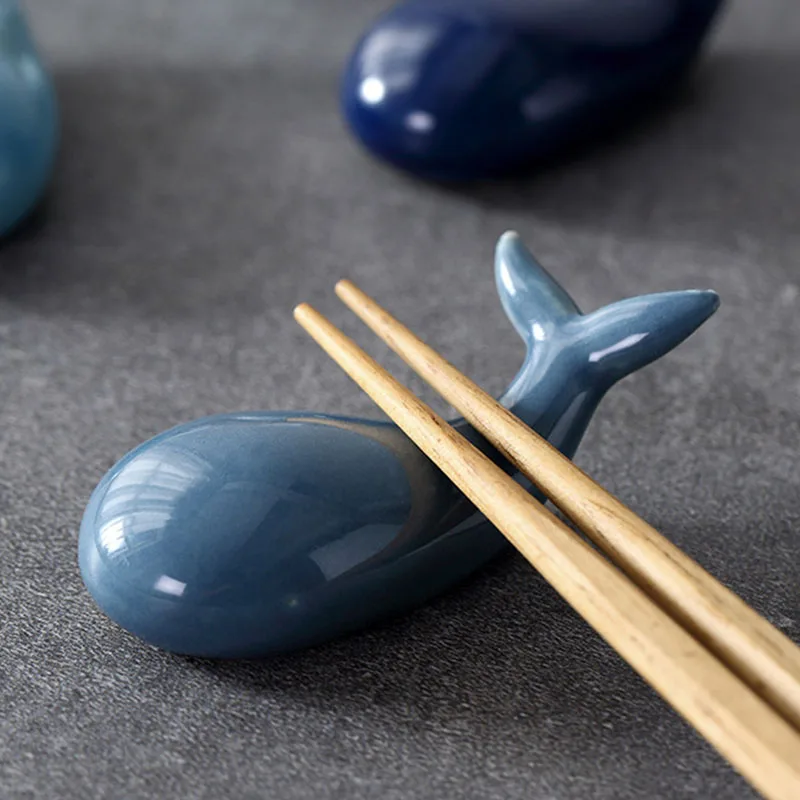 

1PC Cute Chopsticks Holder Ceramic Ware Dolphin Whale Shaped Miniatures Spoon Fork Holder Stand Kitchen Rest Rack Porcelain Gift