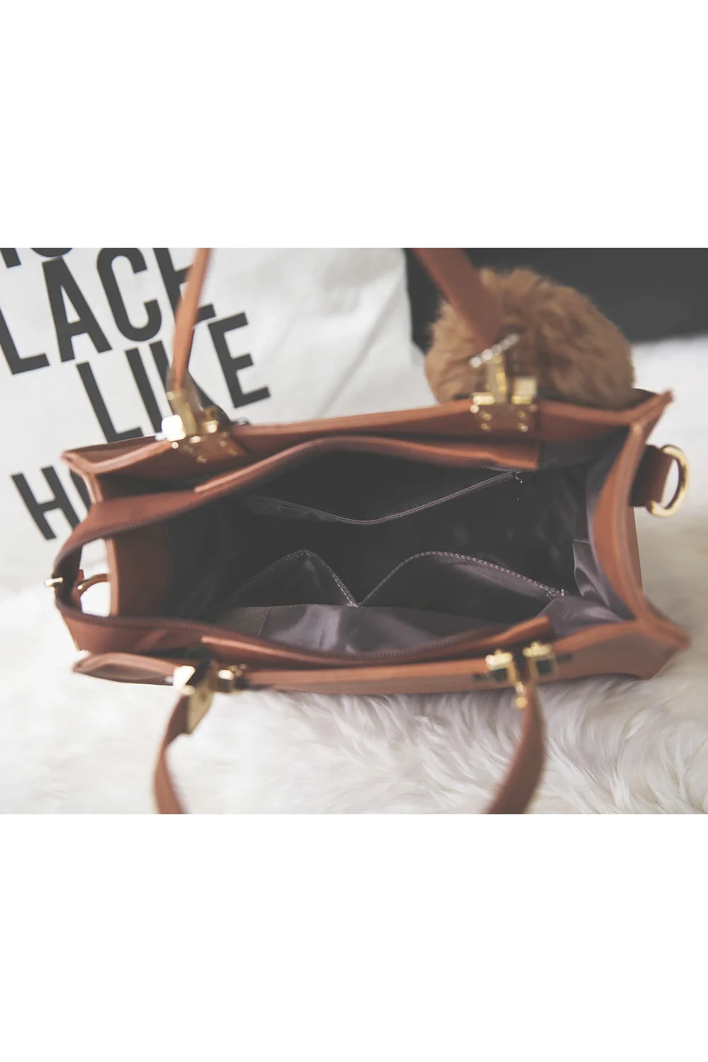 3647305226_845856198