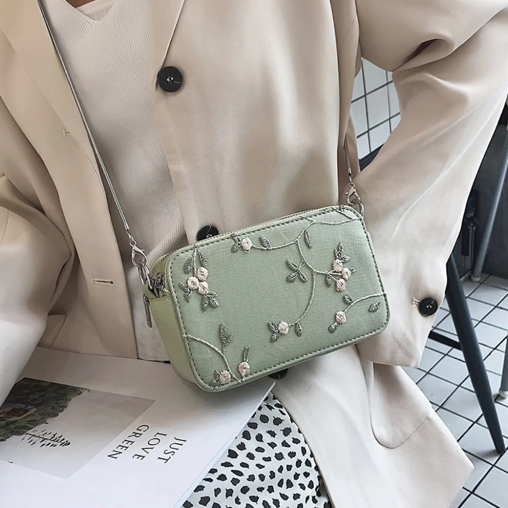 8 - QQQ90504081_1034328389411733158