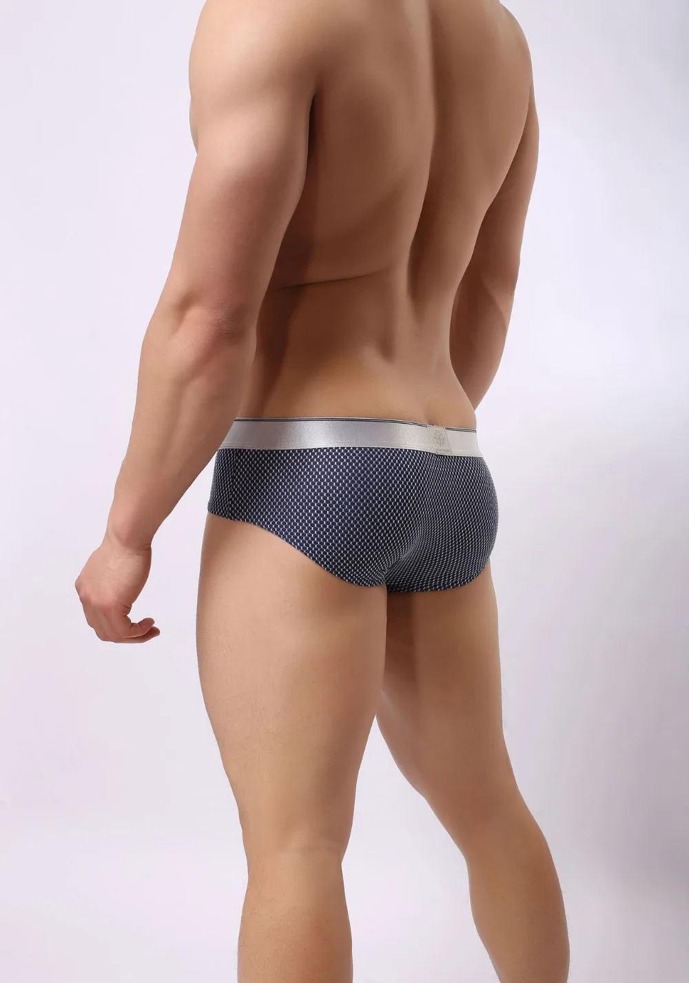 B1152gray5