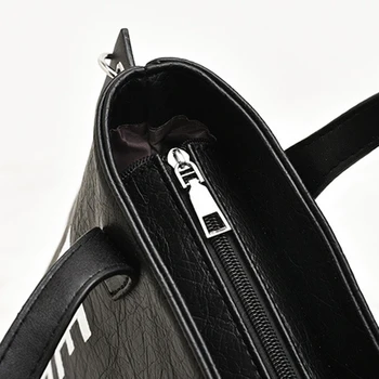 

Korean Version Of the Wild Fashion Handbags Port Wind Broadband Shoulder Messenger Bag