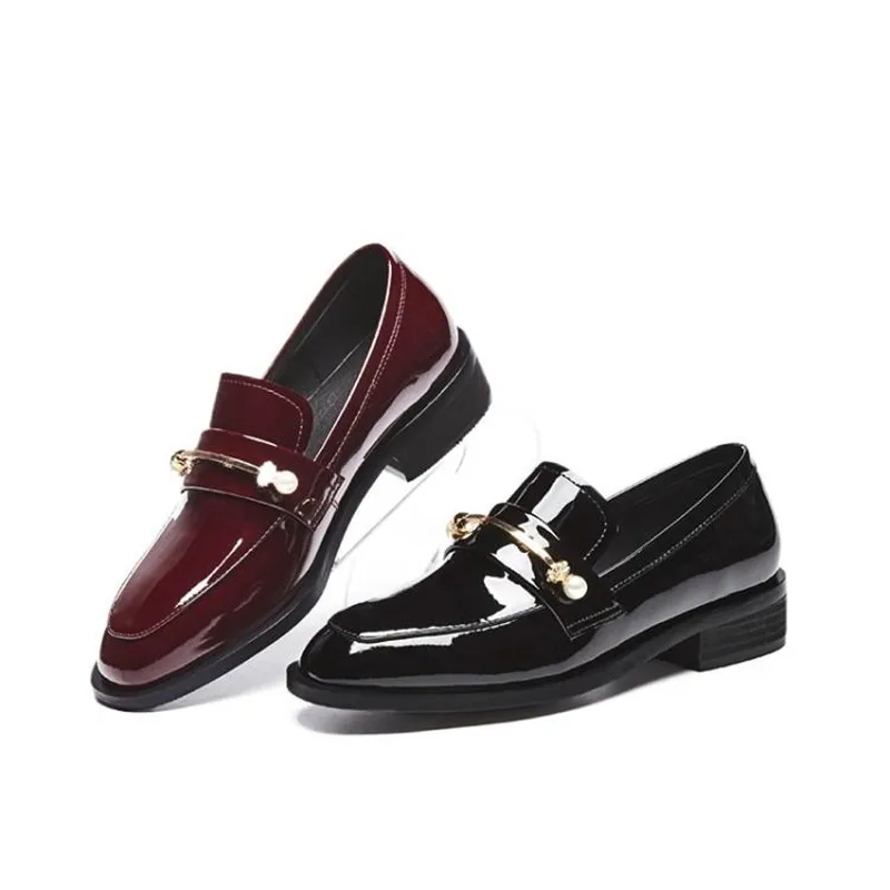 2019 Spring New British Women Loafers Patent Leather Women's Oxford Shoes Shallow Mouth Square Toe Pearl Casual Flat Shoes Woman (10)