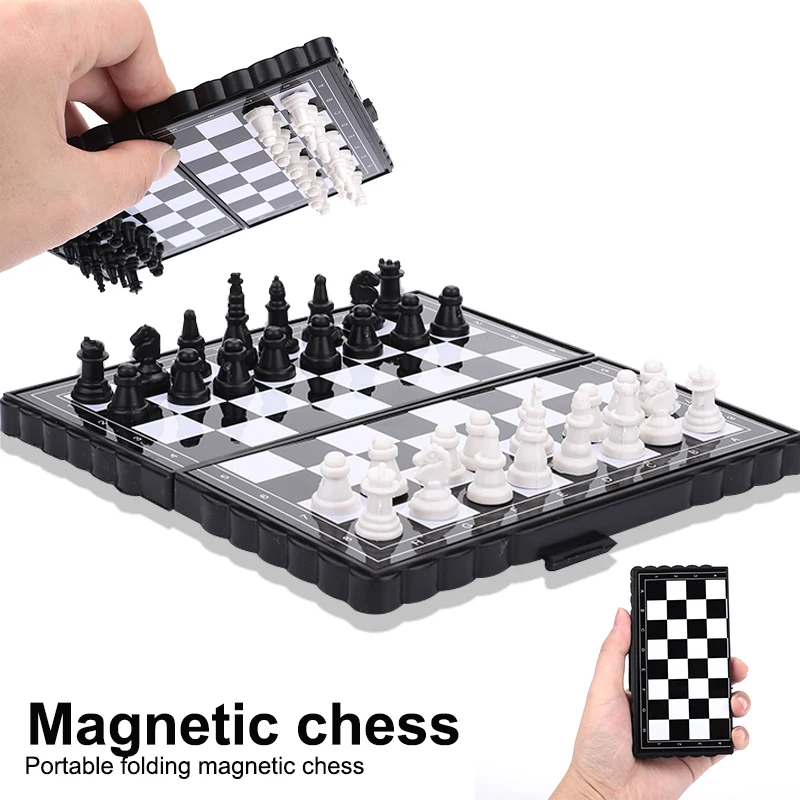

Plastic Magnetic Magnetic Chess Set Chess Game Box Beautiful Play Chess Collapsible Gift Small Chess Toy Classical
