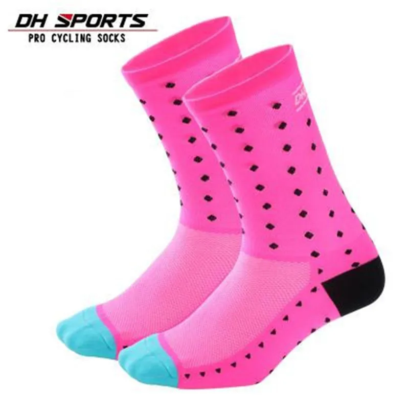 Высококачественные профессиональные велосипедные носки для велоспорта Спортивные Носки дышащие MTB велосипедные носки уличные беговые носки Calcetines - Цвет: Розовый