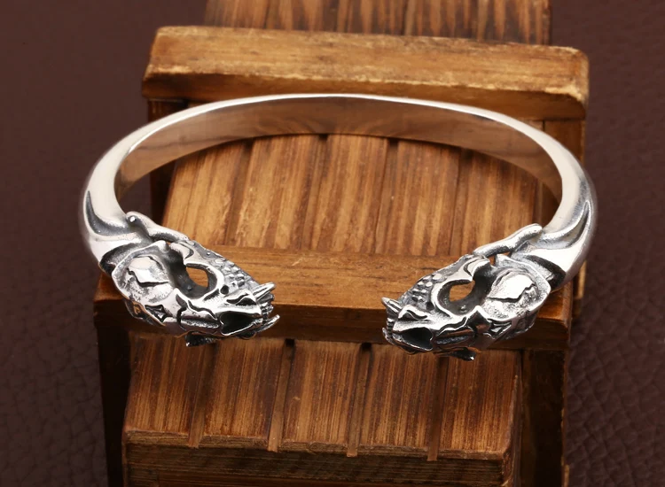 silver-tiger-bangle001E