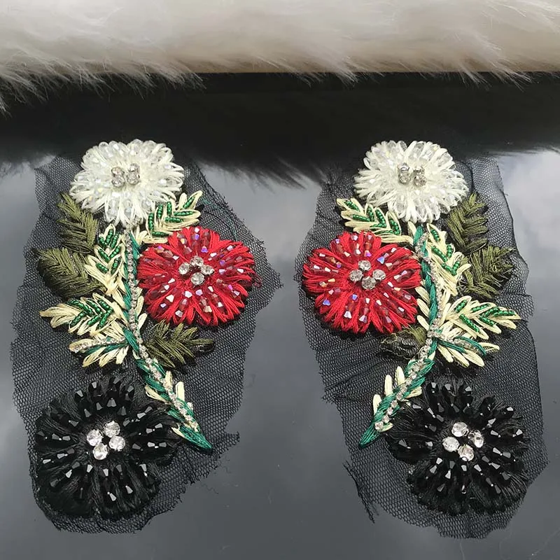 

1pair Beaded Diamond Flower Embroidery Fabric Patches Crystal Applique Scrapbooking Motif Badges for Clothes Sewing