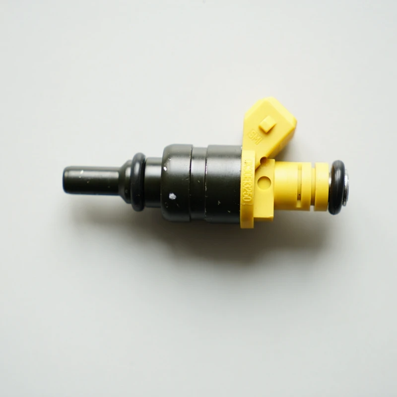High quality fuel injector for KIA RIO 1.5L L4 1.6L L4 OEM0K30E13250