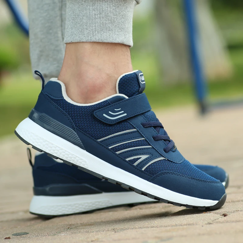 

Leader Show Men Casual Shoes Outdoor Non-slip Men Shoes Fashion Breathable Light Spring Sneakers Comfortable Zapatillas Hombre