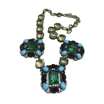 

CirGen Fashion Brand Vintage Choker Crystal Chain Big Green Stone Pendants Statement Collar Necklace Women Jewelry Item