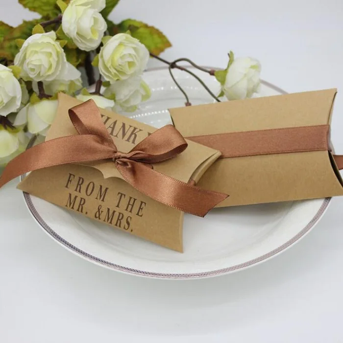 

candy box bag chocolate paper gift package for Birthday Wedding Party favor Decor supplies DIY from the Mr&Mrs pillow design Wh
