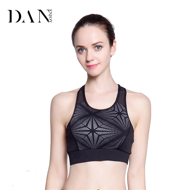 DANENJOY Sexy Reflective Sports Bra Top Women Yoga Fitness Breathable