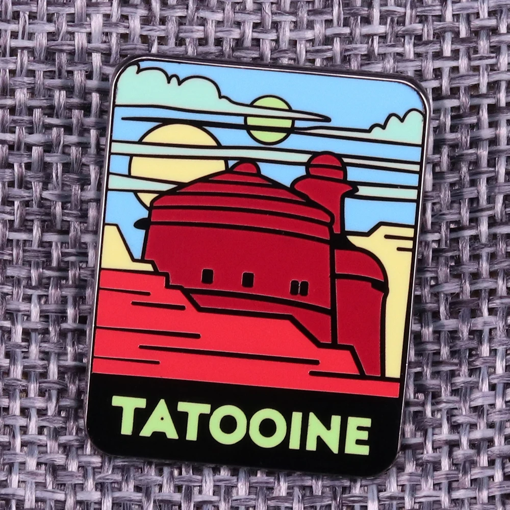 

Star Wars Retro Travel Enamel Pin Badge