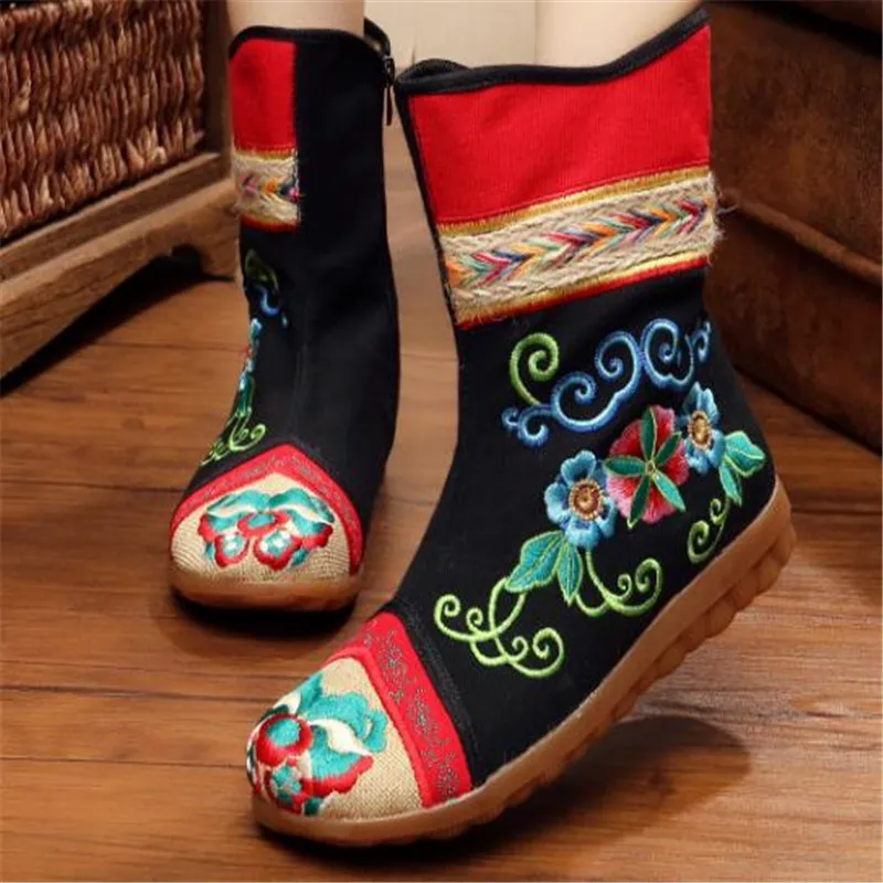 

Free shipping Side zipper embroidered canvas Chinese wind hitting scene quintessence canvas boots embroidered cloth Female boots