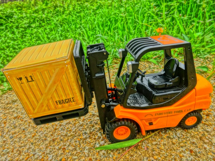 rc toy forklift with accessories
