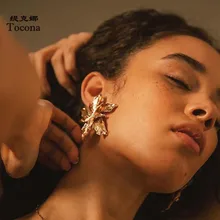 Tocona – boucles d'oreilles à grandes fleurs pour femmes, breloques élégantes, couleur or argent, alliage métallique, bijoux de fête, 3839