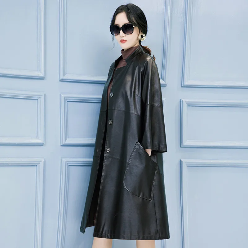 Весенняя Длинная женская кожаная куртка, женская модная негабаритная Черная мягкая куртка из искусственной кожи, женский свободный кожаный плащ W528