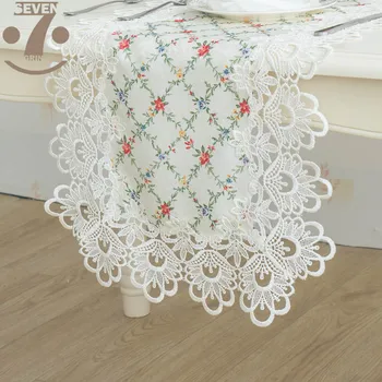 

Pure Polyester Elegant Embroidered Lace Border Home Decorative Green Color Soft Jacquard Table Runner