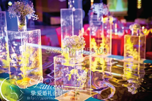 square clear centerpiece (12)