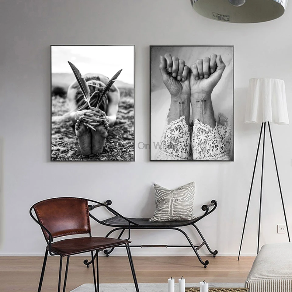 Картины в современном стиле. Необычные постеры для интерьера. Современные картины для интерьера. Мебель в стиле сканди. Современная роспись стен в интерьере.