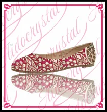 Aidocrystal Heißer verkauf kristall braut schuhe schöne rote hochzeit schuhe mit strass frauen flache partei kleid schuhe größe 12