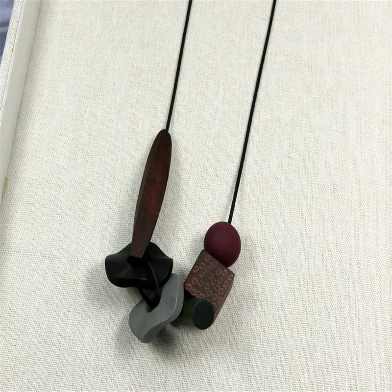 3548128623_1702559720